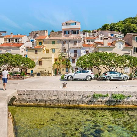 2 Bedroom Gorgeous Home In Baska Exteriör bild
