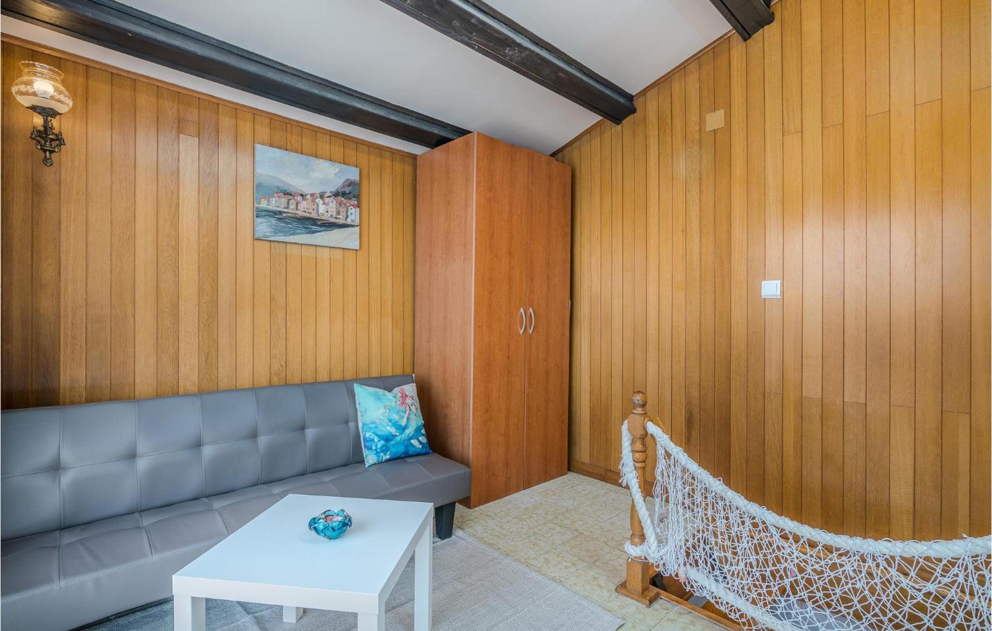 2 Bedroom Gorgeous Home In Baska Exteriör bild